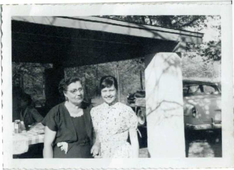 Rita on her Wedding Day with daughter Elvera
