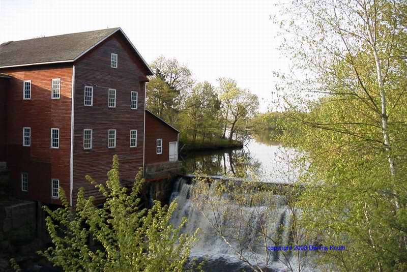 Spring Green at the Dells in Wisconsin