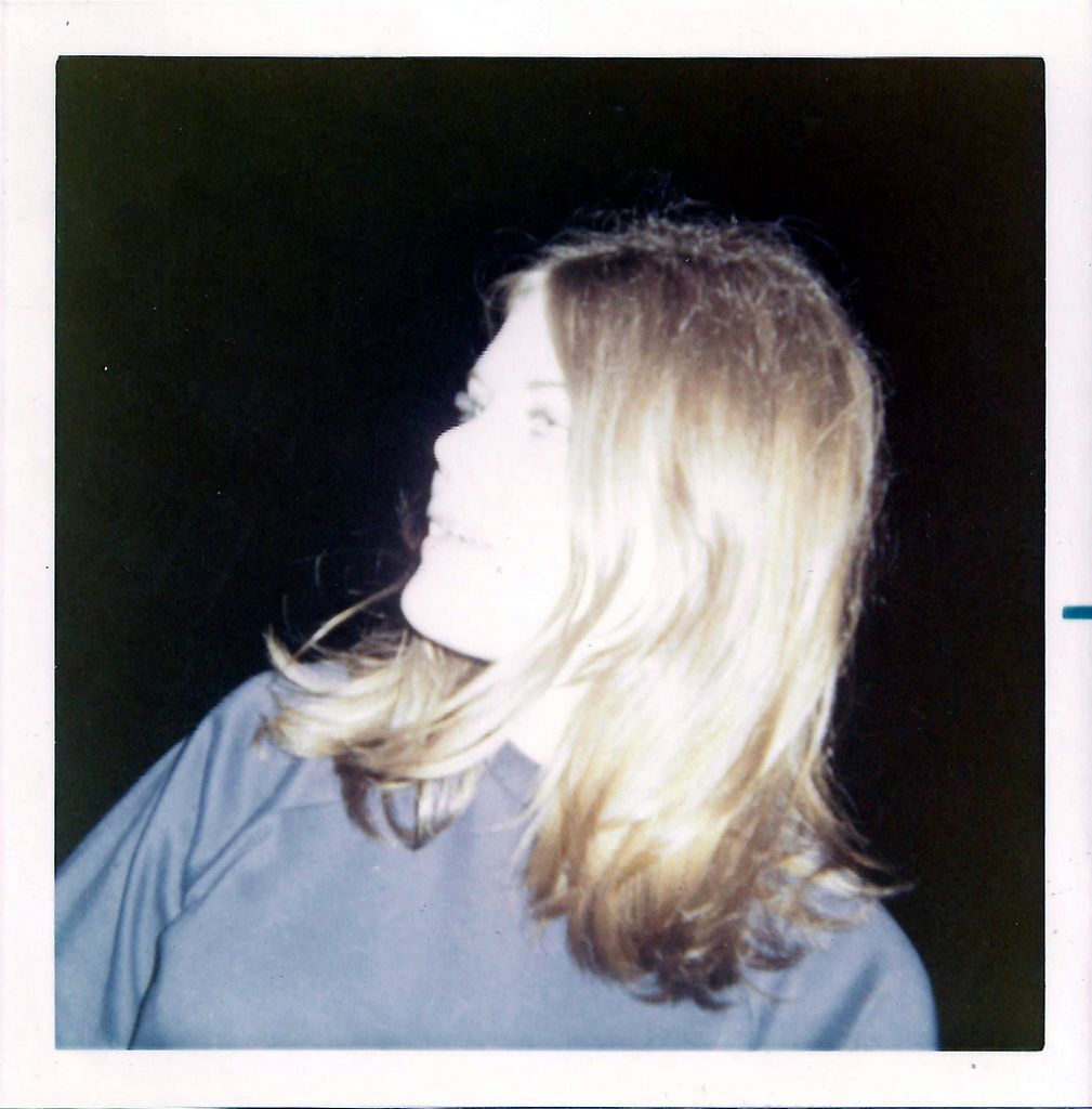 1971_00_00_dennis_visiting_lois_lee_15.jpg (large)