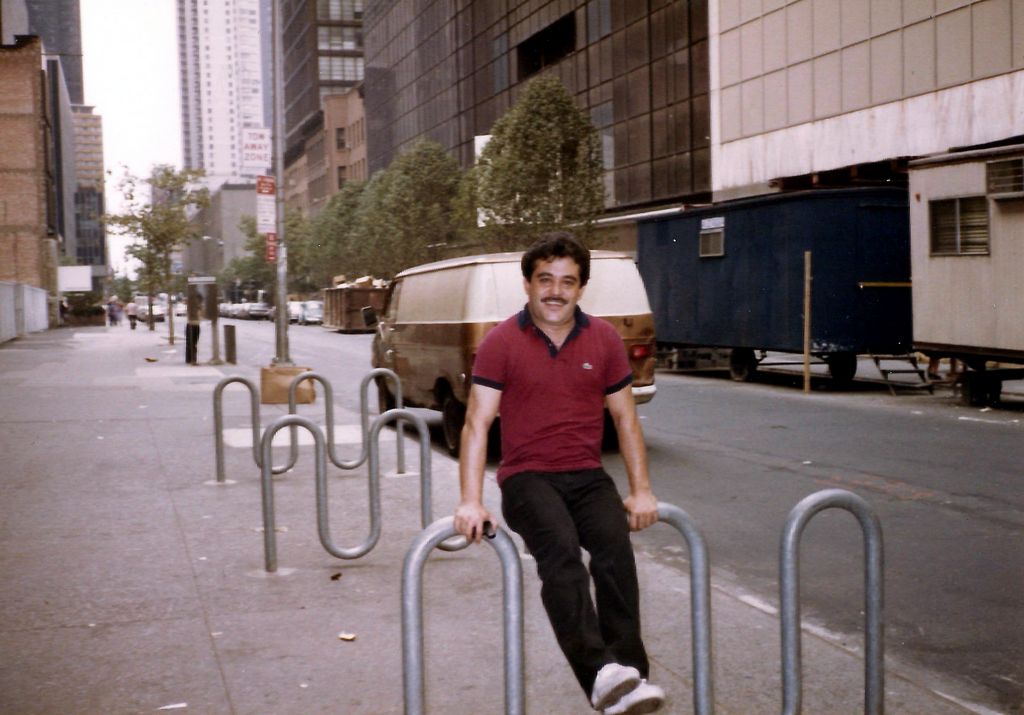 helton_in_new_york.jpg (large)