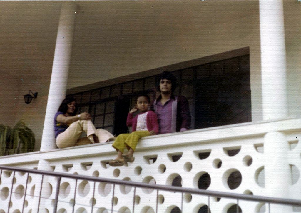 1979_06_24_vicentina_house_heloisa_helder_a.jpg (large)