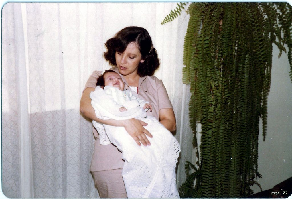 1982_03_00_thacila_a.jpg (large)