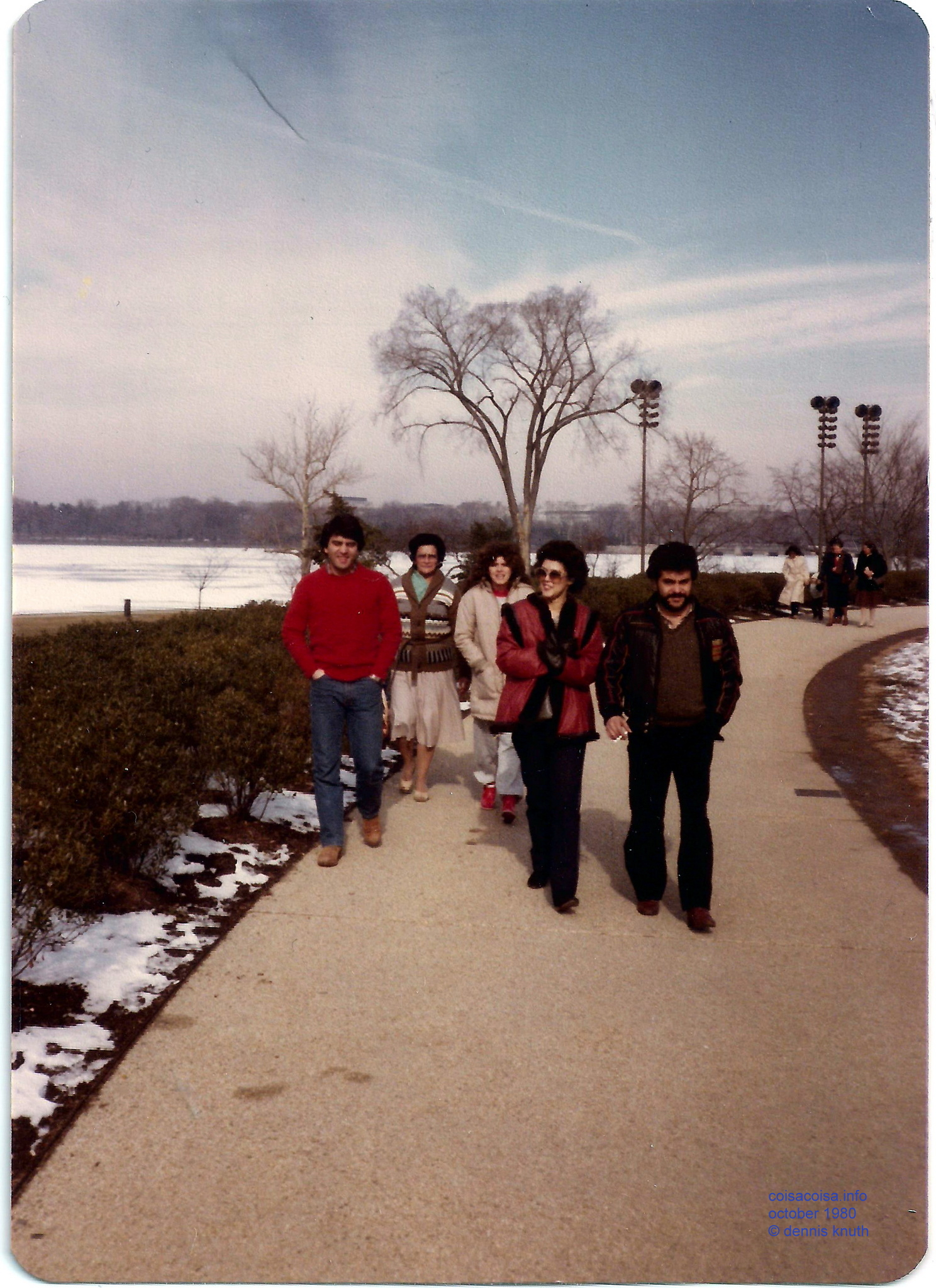 1980_03_friends_on_potomic.jpg (large)