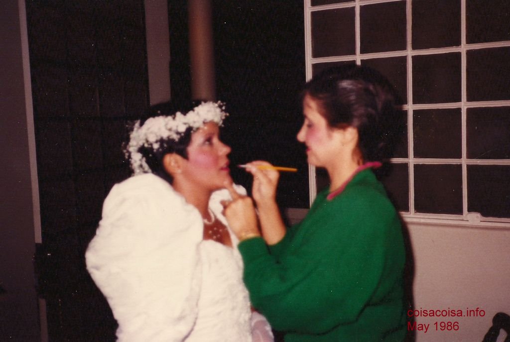 Wedding make up touch up