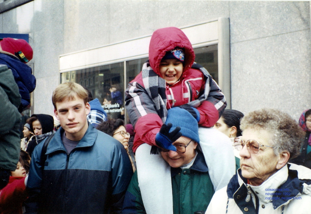 Raphael Giggle on Dennis' shoulders