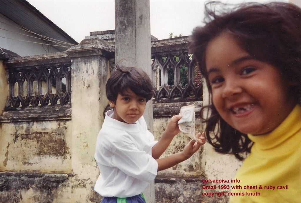 A devilish Vivianne and Guigui in Ouro Predo