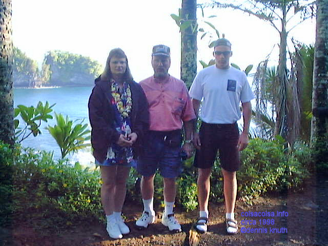 Sherri Gary and Justin Moore in a Park on the Big Island