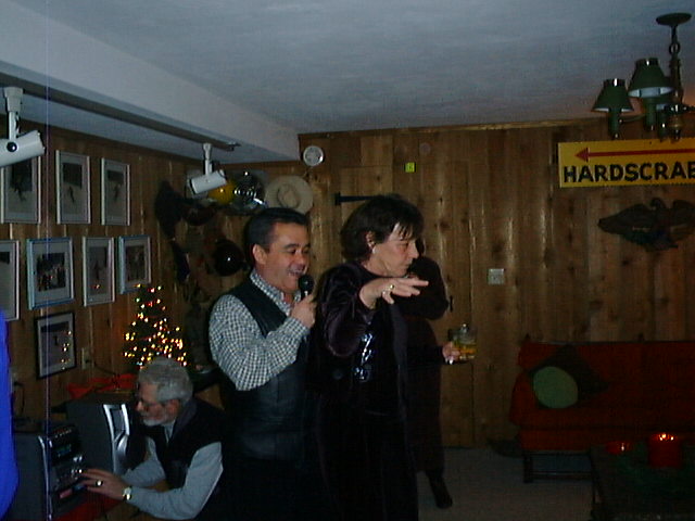 Helton and Jeannette Ayres