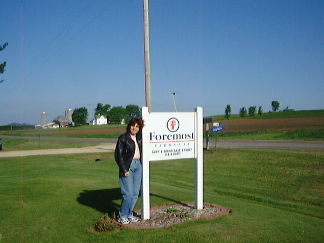 Rose at Gary and Sherri's Dairy Sign