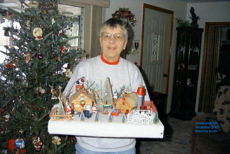 Chrismas tree and Emogene