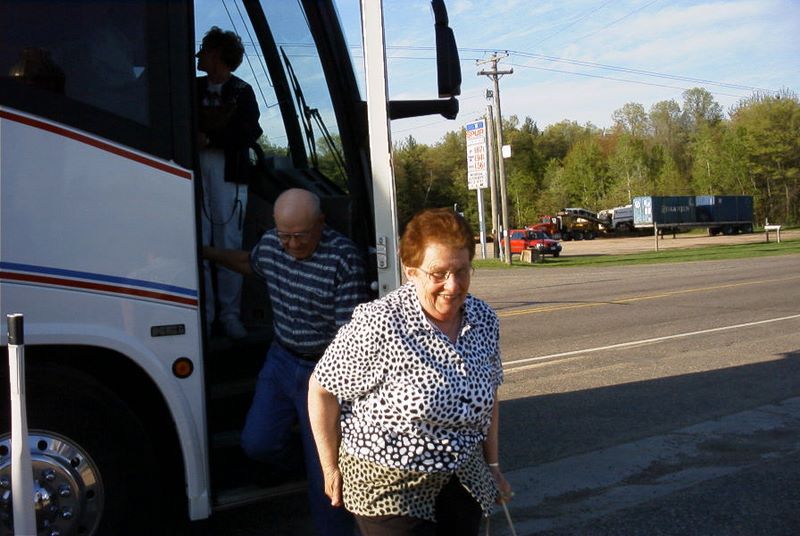 2001_05_12_peggybday_44.jpg (large)