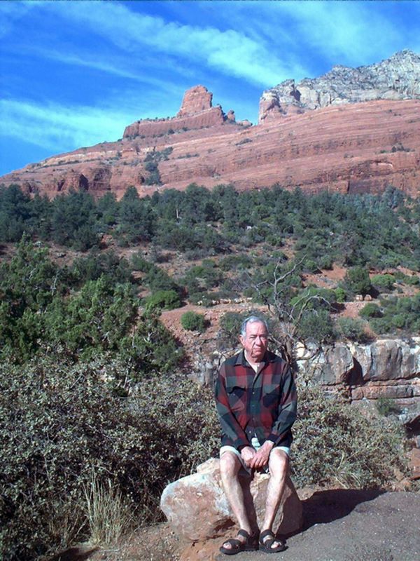 2001_11_11_sedona_phx_muscio_dennis_9.jpg (large)