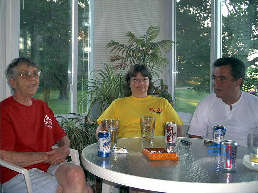 2002_07_04_b_traveling_w_janine_in_wi_atthefarm_15.jpg  (large)