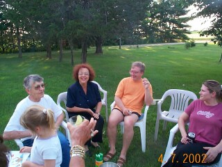 2002_07_04_c_traveling_w_janine_in_wi_atthefarm_0.jpg  (large)