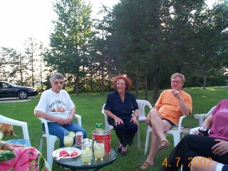 2002_07_04_c_traveling_w_janine_in_wi_atthefarm_1.jpg  (large)