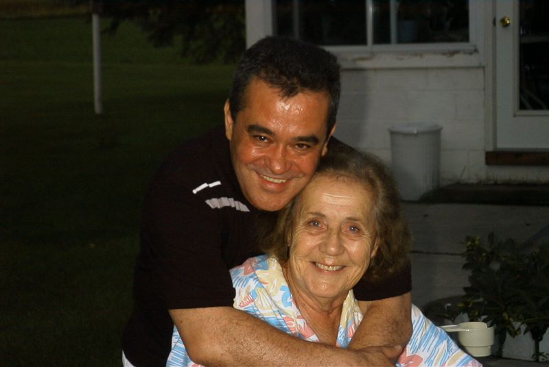 Helton Knuth and Delores Yannone