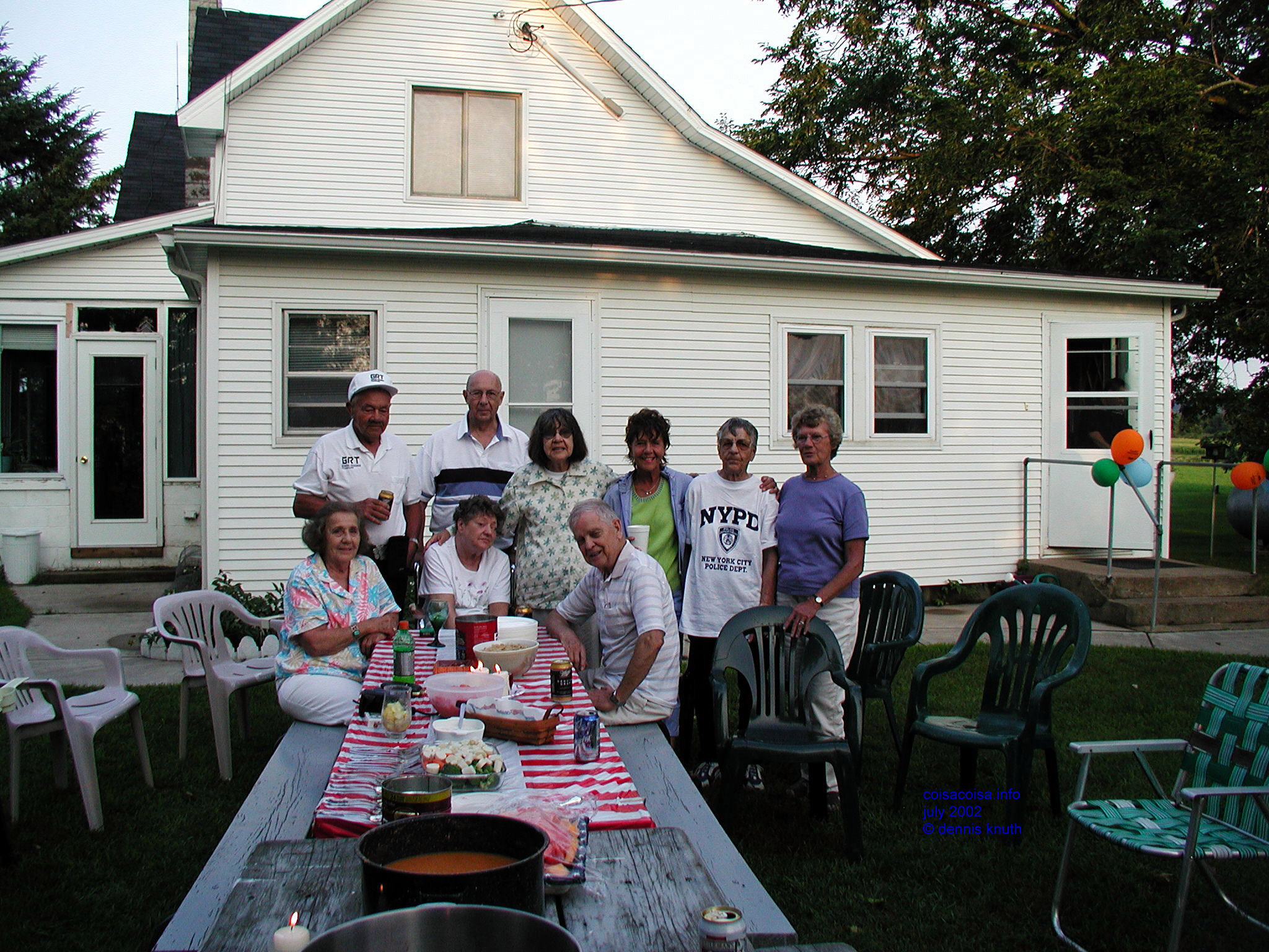 2002_07_27_emo_bday_aunts_and_uncles_only.jpg (large)