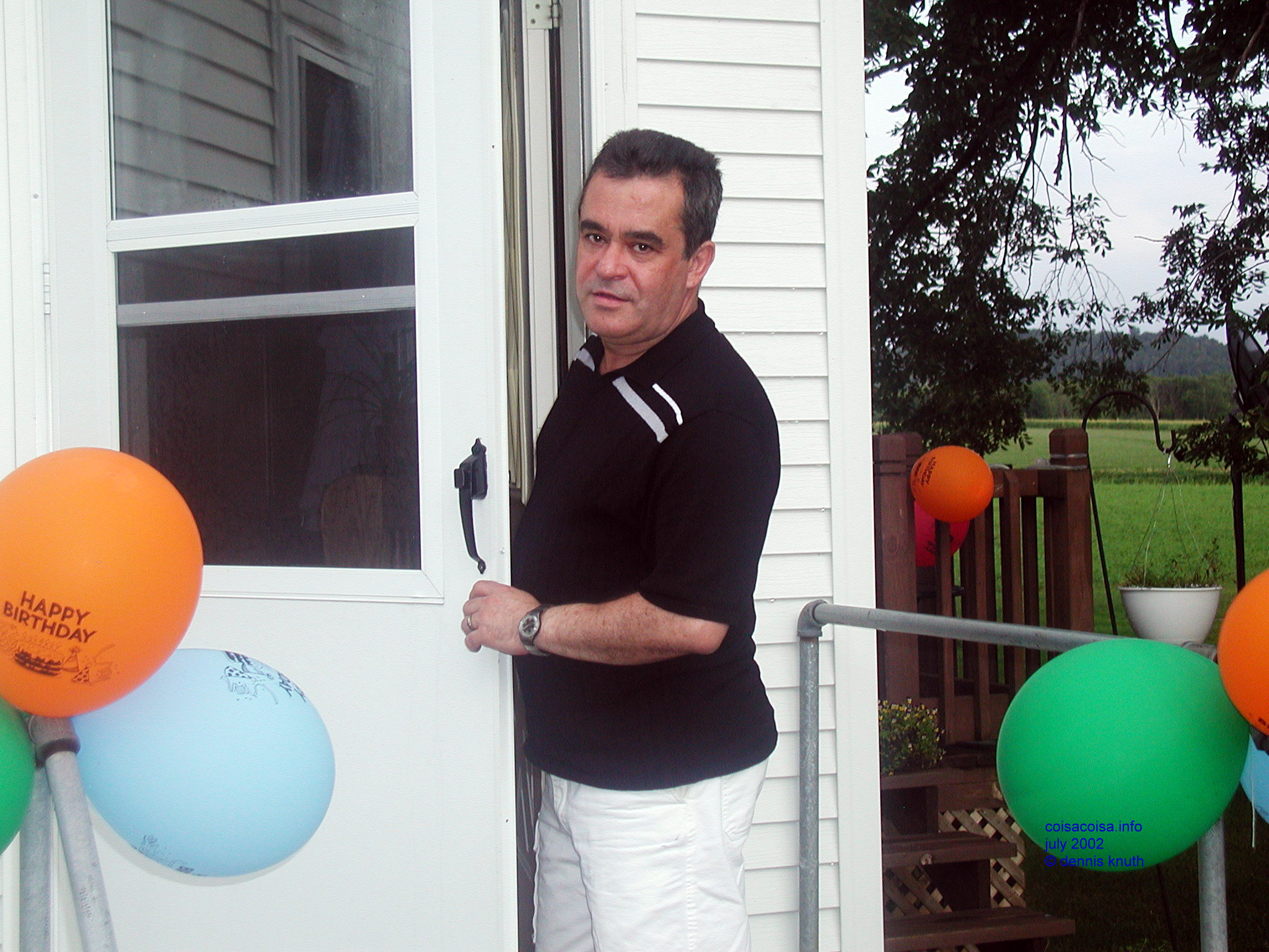 Helton Knuth heads back to the kitchen to get more food