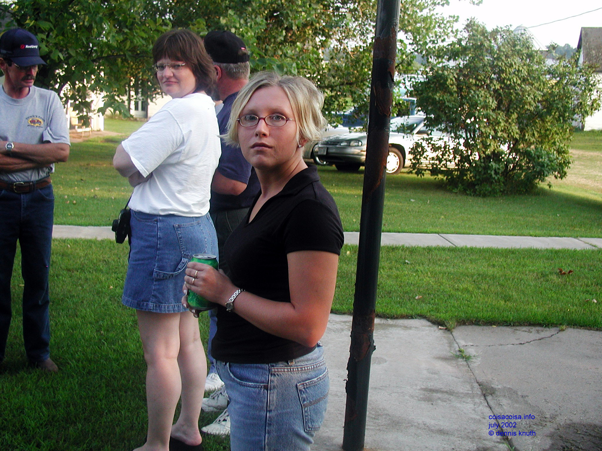 2002_07_27_emo_bday_evening_7.jpg  (large)