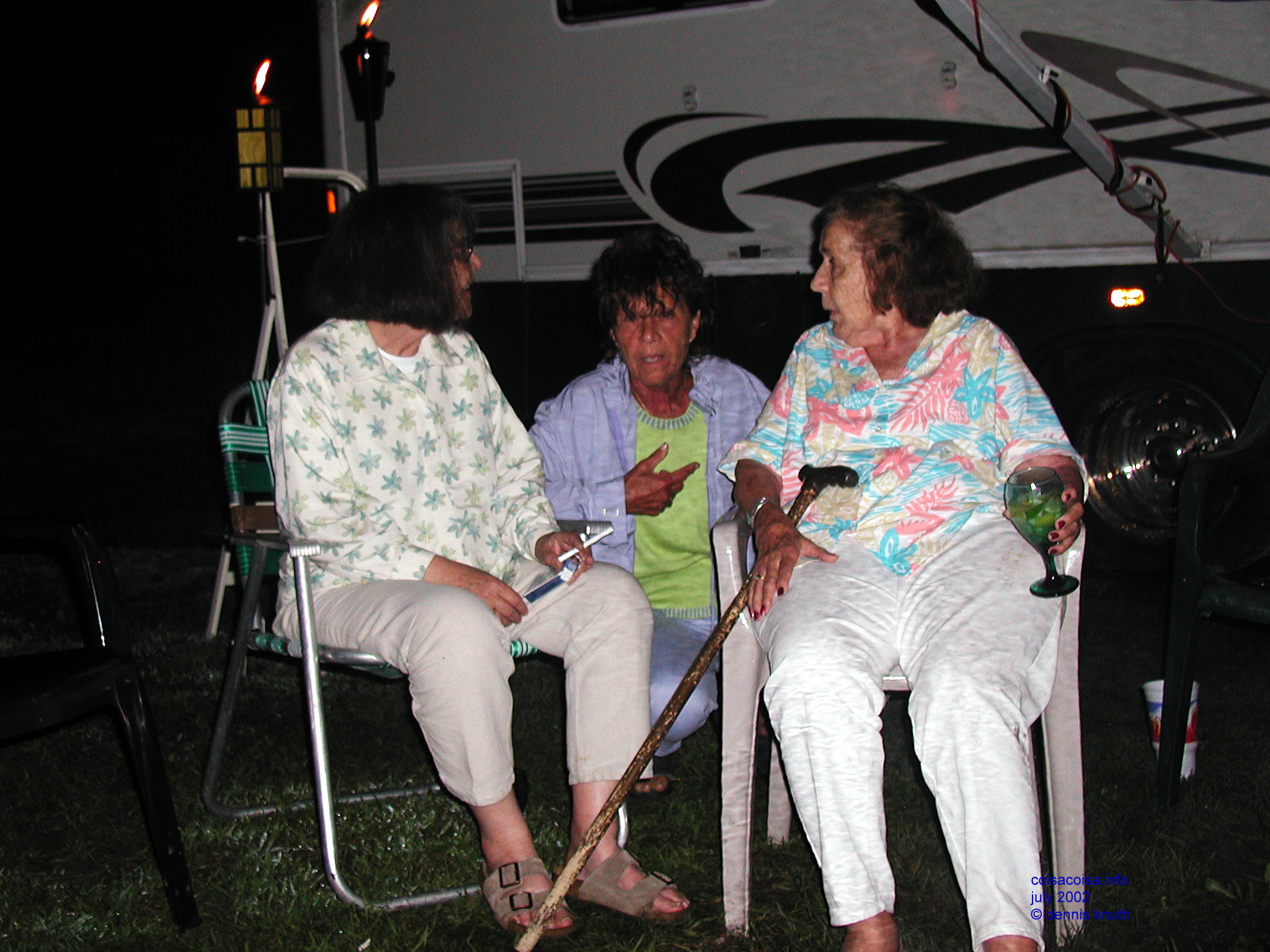 2002_07_28_emo_bday_early_morning_3.jpg  (large)