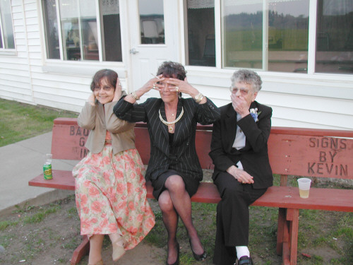 Three monkeys hear no evil, see no evil, speak no evil