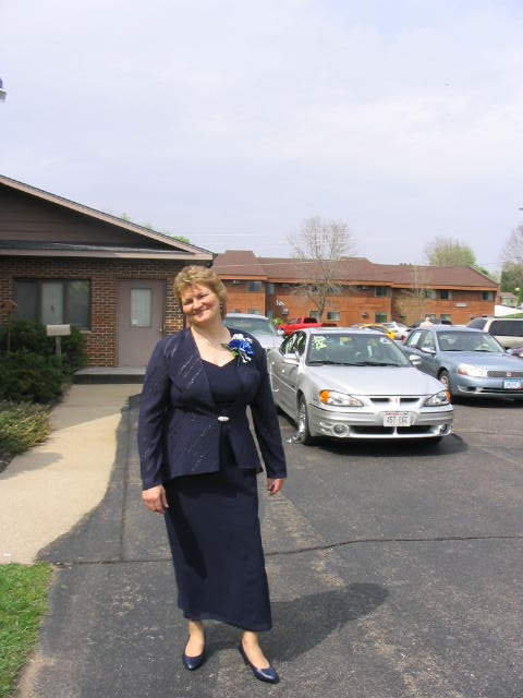 Sandy, the mother of the bride