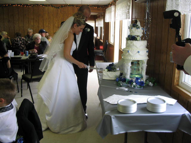 Cutting the cake