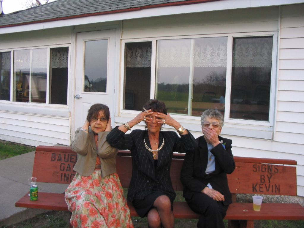 See no evil Jeanette is peeking