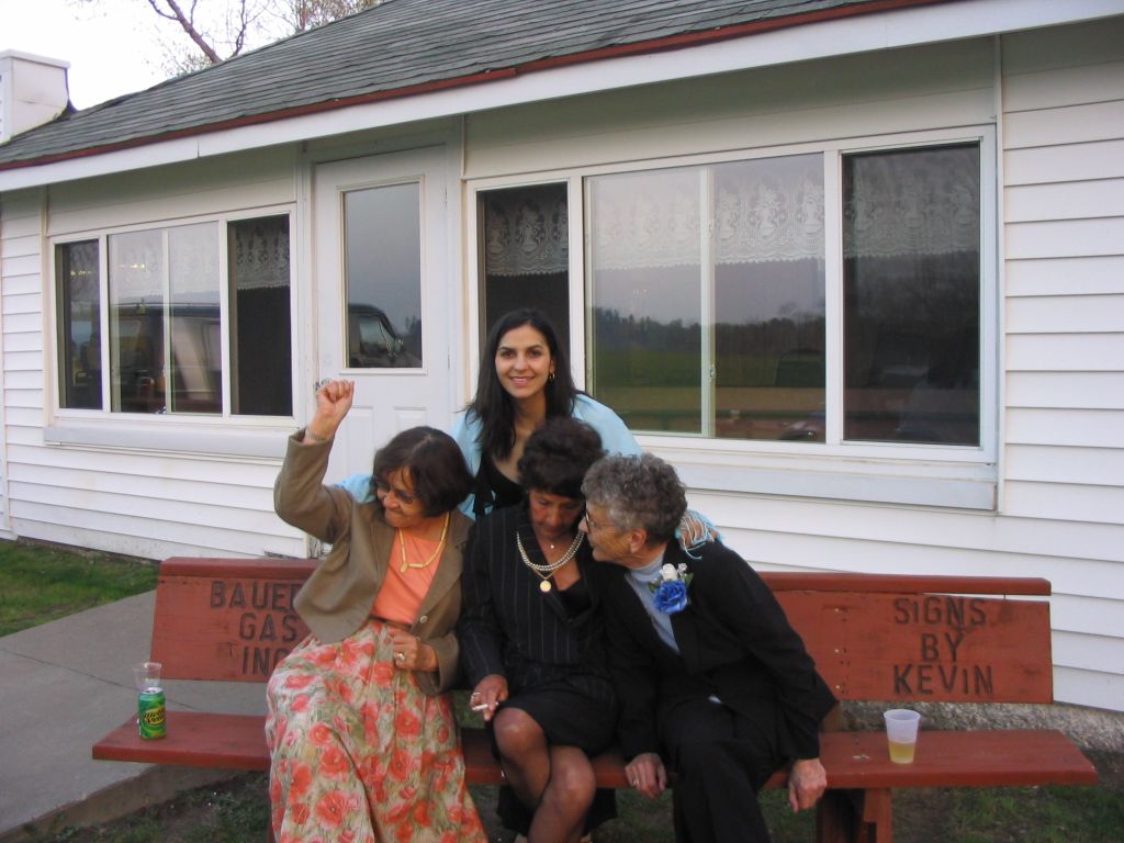 Silesia adores the sisters