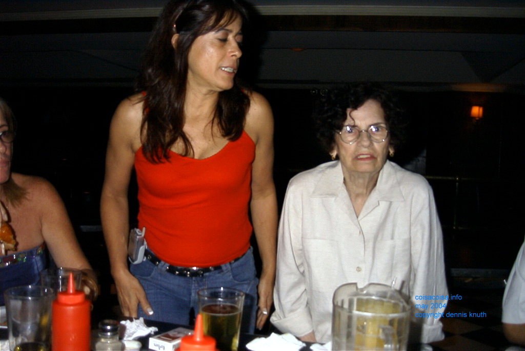 Lore and Teresa at Johns Street Pub