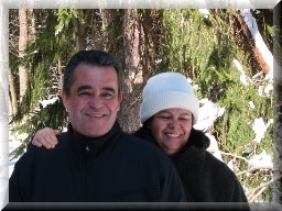 Brother Helton and sister Helenice laugh