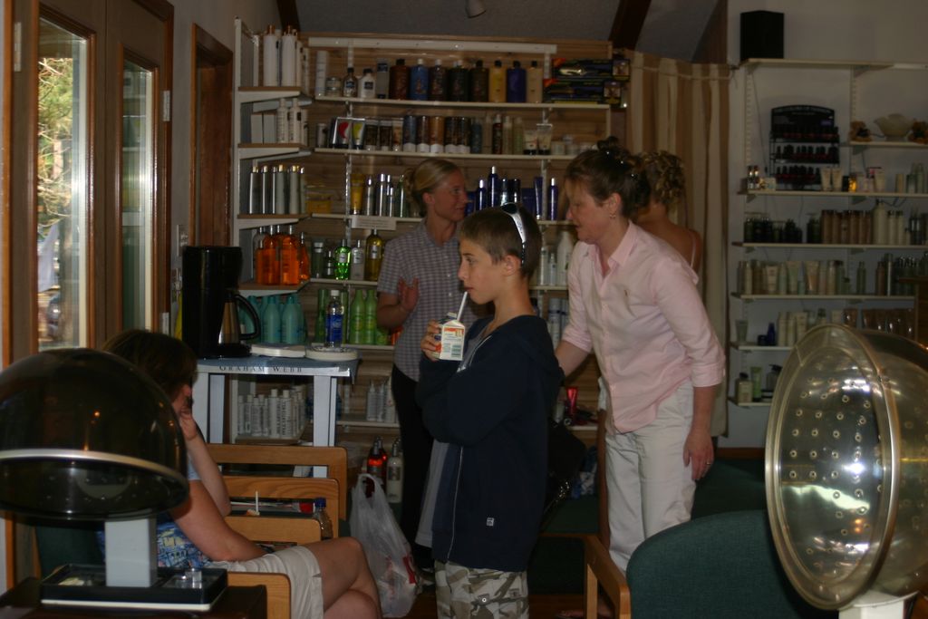 2005_08_00_hair_and_makup_007.jpg (large)