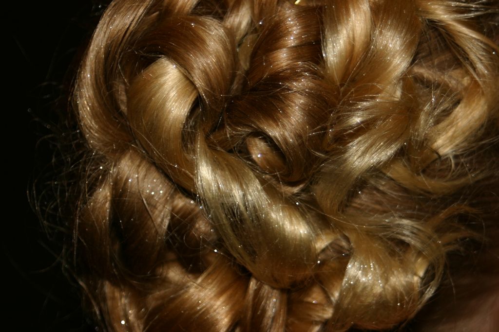 2005_08_00_hair_and_makup_014.jpg (large)