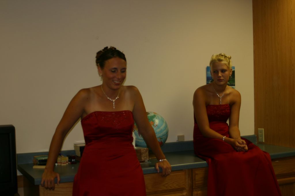2005_08_00_jj_wedding_bridesmaids_024.jpg (large)