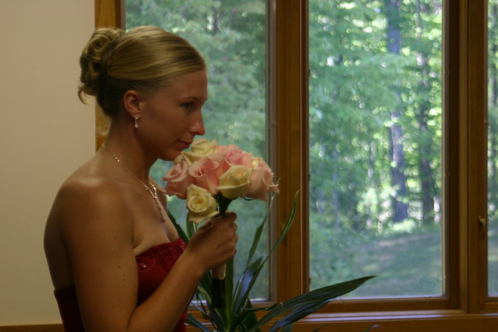 2005_08_00_jj_wedding_bridesmaids_036.jpg (large)