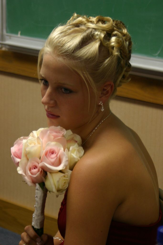 2005_08_00_jj_wedding_bridesmaids_038.jpg (large)