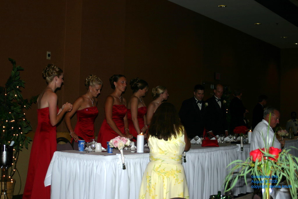 2005_08_06_wedding_cour_table_126.jpg (large)