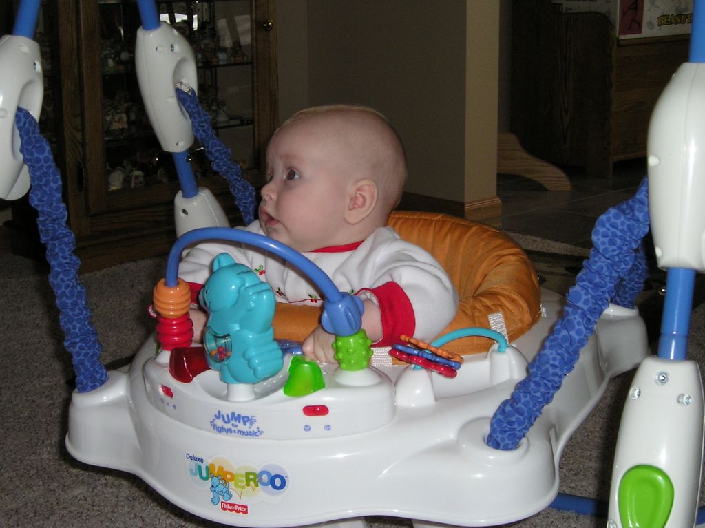 2005_12_24_xmas_jareds_1st_04.jpg (large)