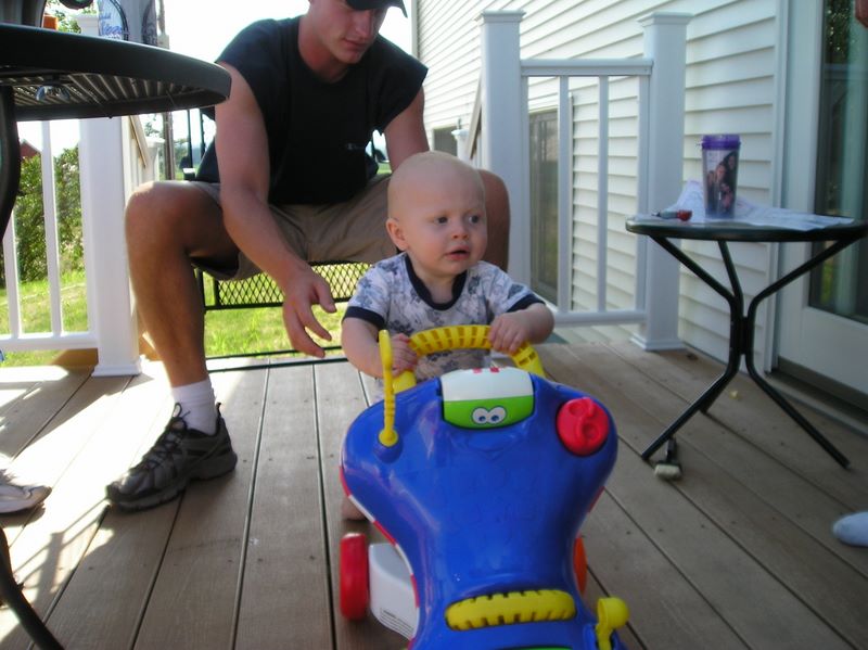 2006_07_18_jared_at_sherris_w_justin_03.jpg (large)