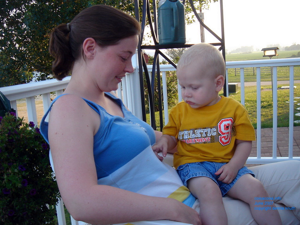 Jared likes Julia boobs