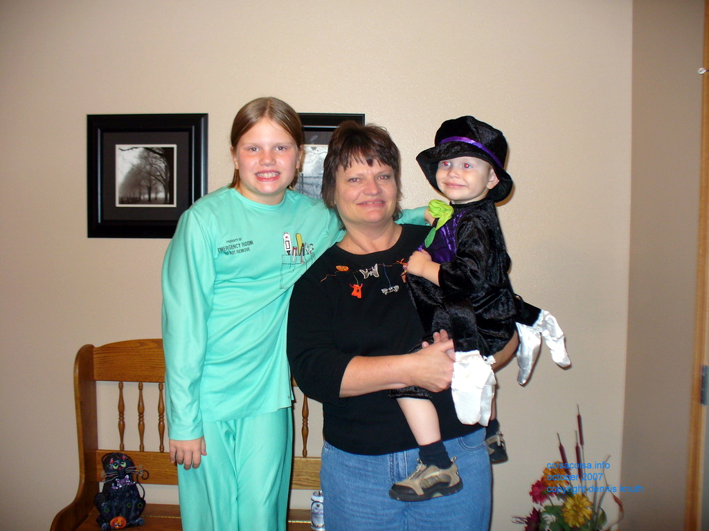 Kelsey and Jared read to get in the car to go Halloweening