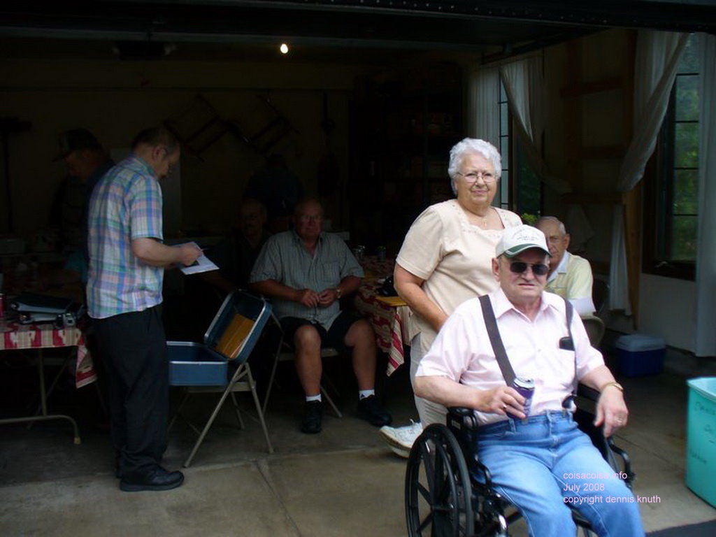 2008_07_19_dadandaliceatthefarm.jpg (large)