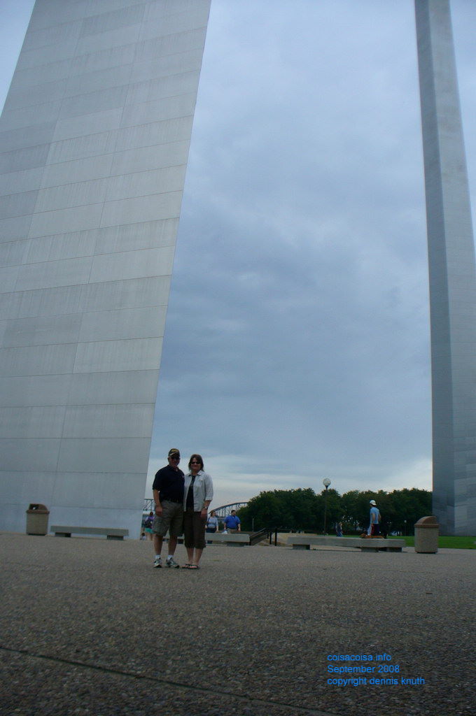 2008_09_20_sherri_gary_stlouis_arch_1.jpg (large)
