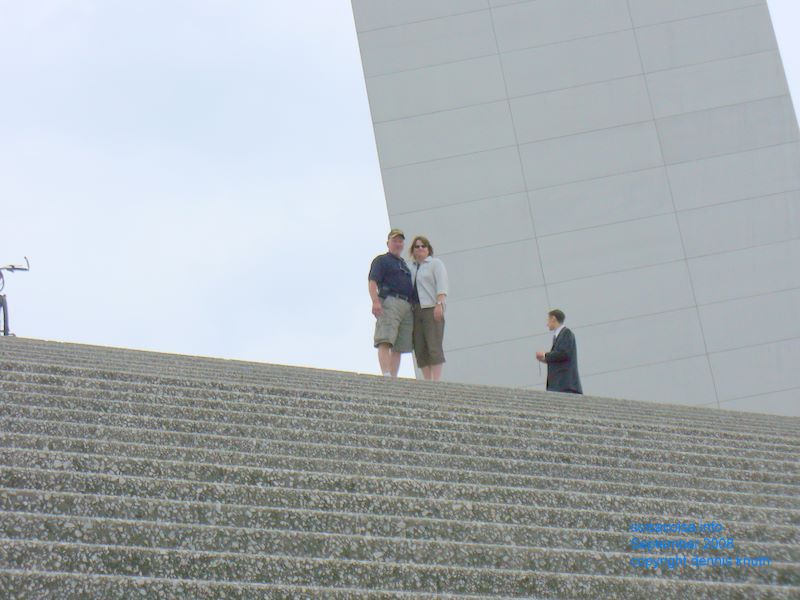 2008_09_20_sherri_gary_stlouis_arch_3.jpg (large)