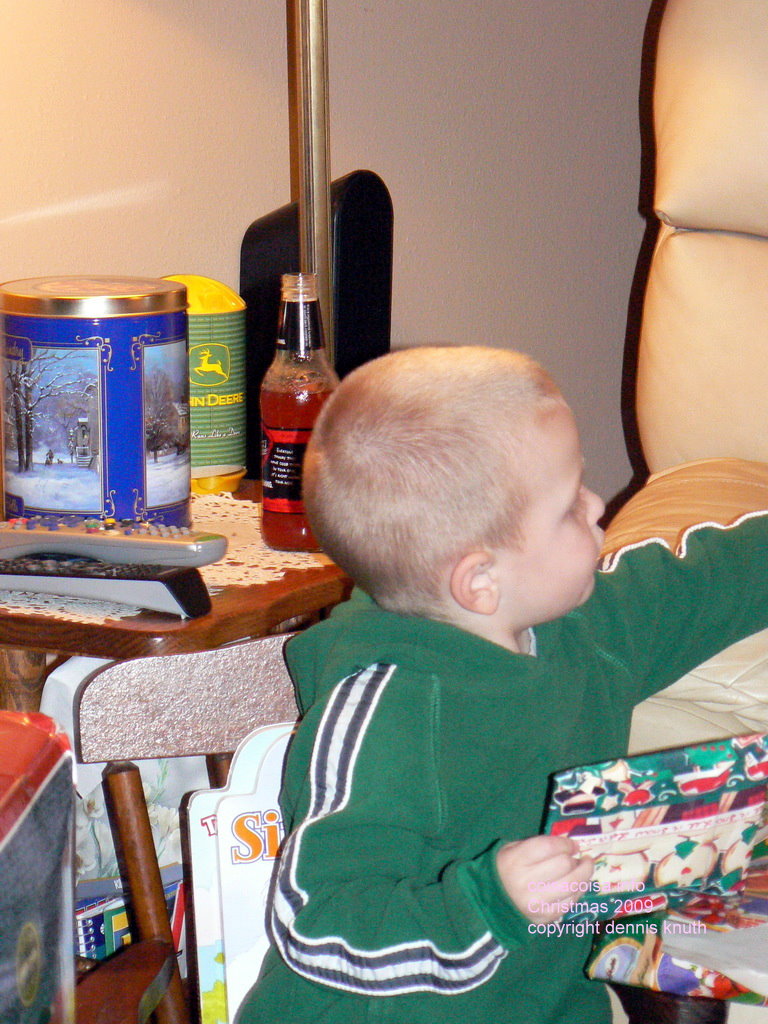 Jared shows his gift to aunt Kelli