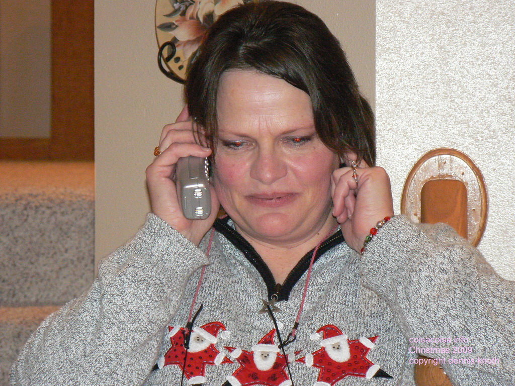 Mucio calls Sherri on Christmas