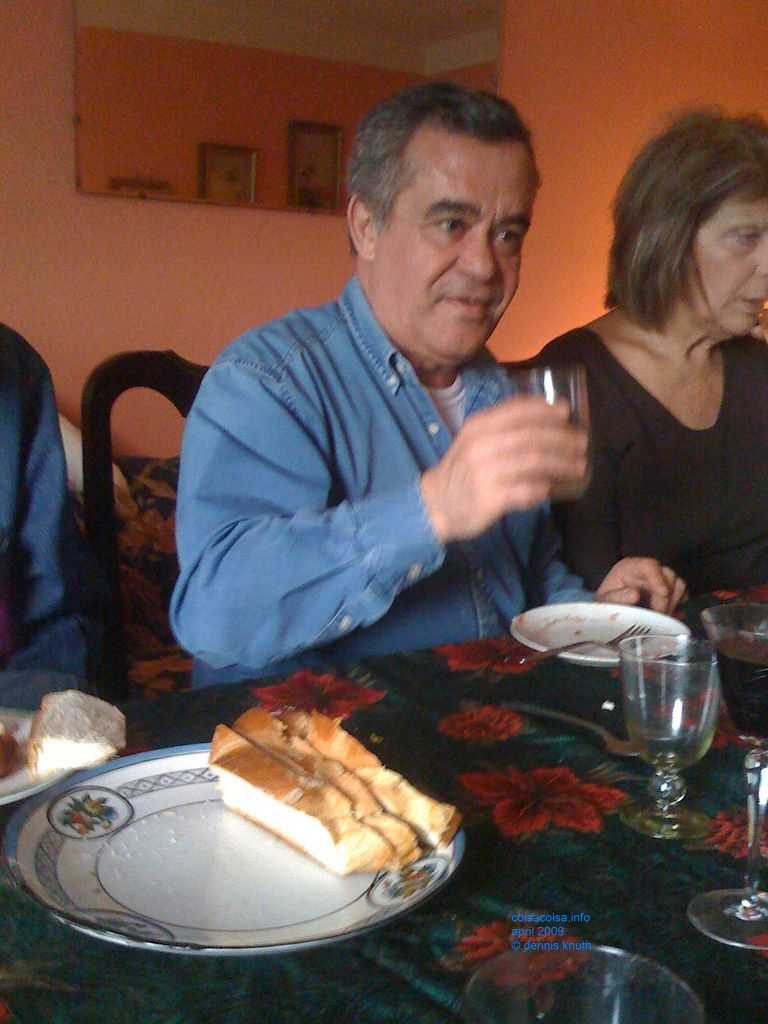 Heton prepares a toast