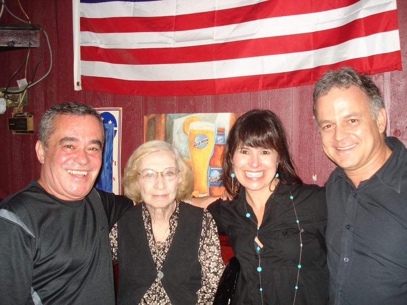 2009_09_12_hbday_ines_camera_9.jpg (large)