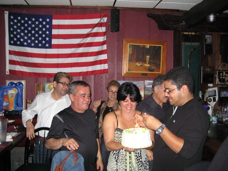 09_12_hbday_rogerio_camera_11.jpg (large)