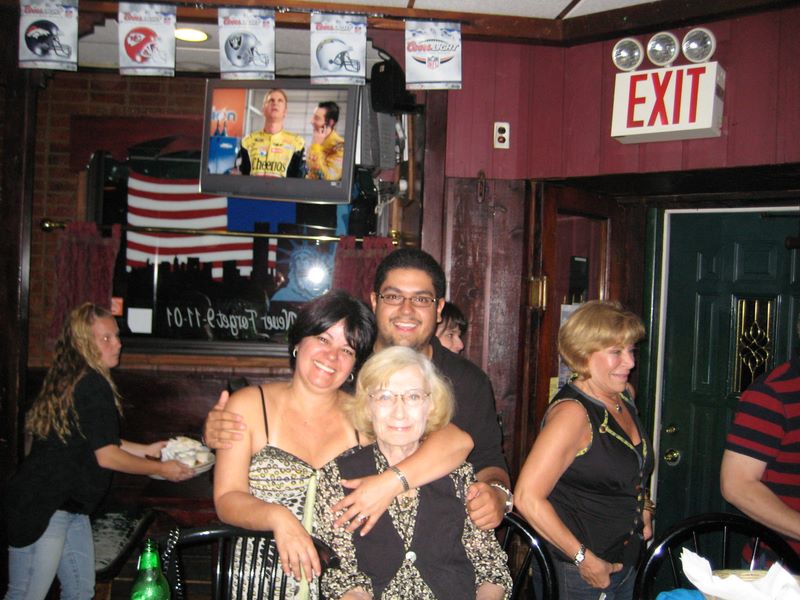 09_12_hbday_rogerio_camera_16.jpg (large)